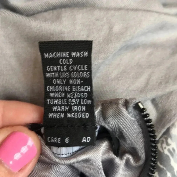 Alfani silver snake skin sleeveless crossover v-neck blouse size large - Picture 7 of 9